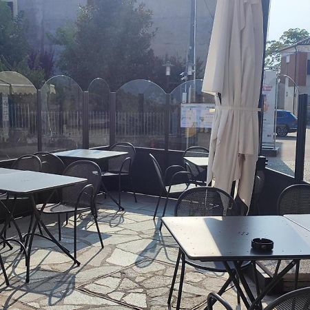 Il Canto Del Gallo Casa Vacanze Ristorante Pizzeria Cassinasco Екстер'єр фото
